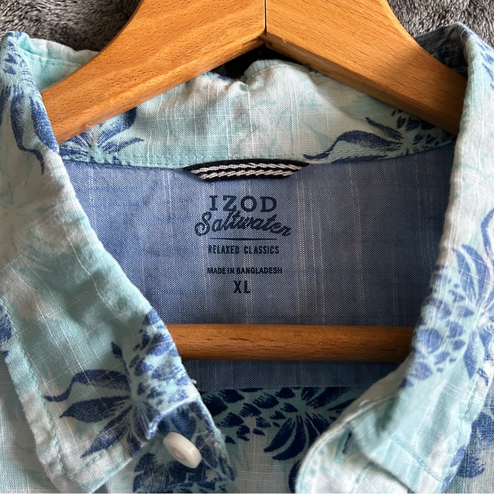 Izod Saltwater Relaxed Classics Blue Pineapple Pattern Shirt‎ XL Button Down - Picture 3 of 6